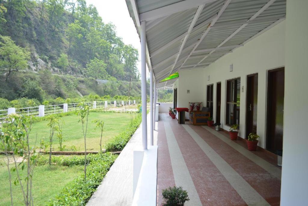 Riverside Resort Lansdowne Exterior foto